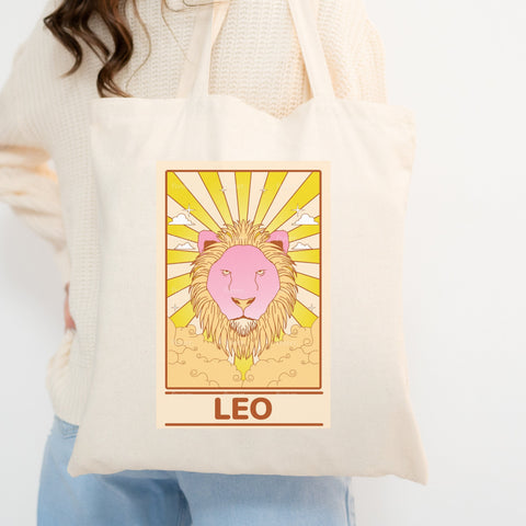 Leo groovy tarot card tote bag