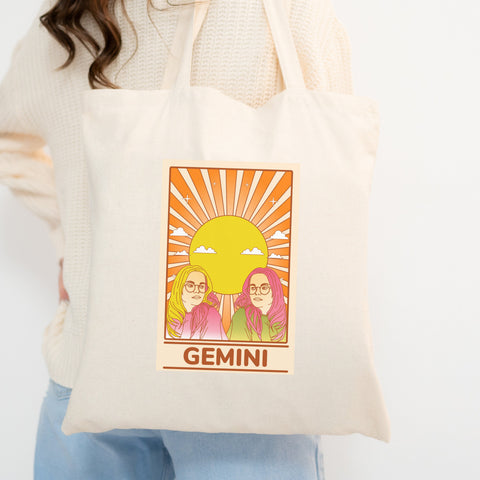 Gemini groovy tarot card tote bag